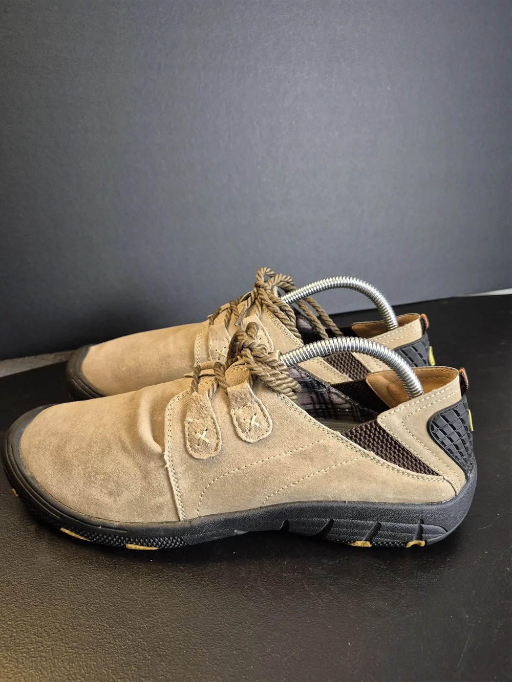 Men's Casual Suede Lace-Up Shoe in Light Brown. Size 10.5